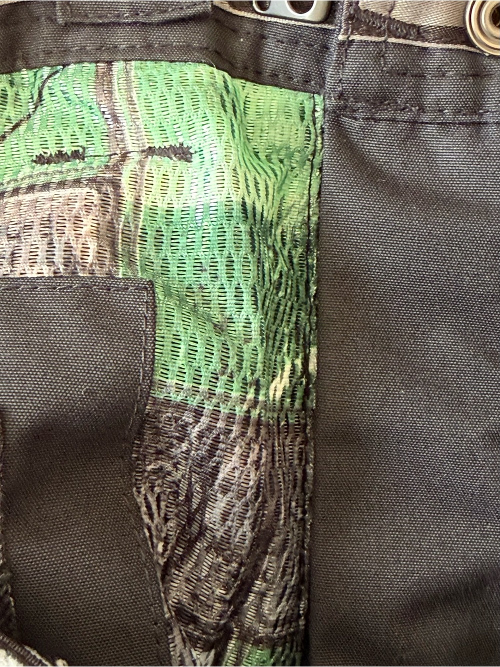 Oakley Black Men's Snow/Ski Pants with Rainbow Stripe Accent - Picture 15 of 16